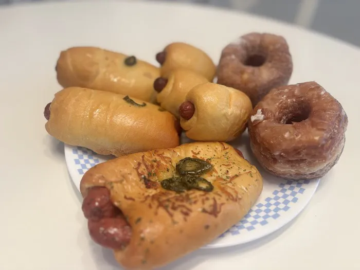 Heavenly Donuts Picture 3