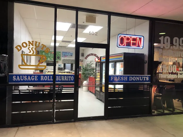 Donut Plaza Picture 1