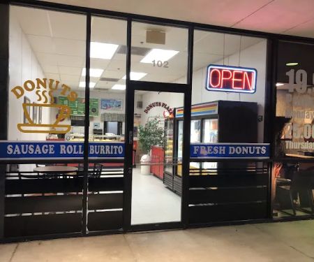 Donut Plaza