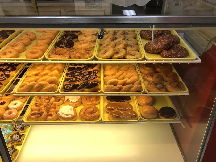Donut Plaza Picture 5