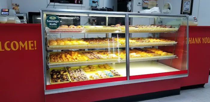 Donut Plaza Picture 3
