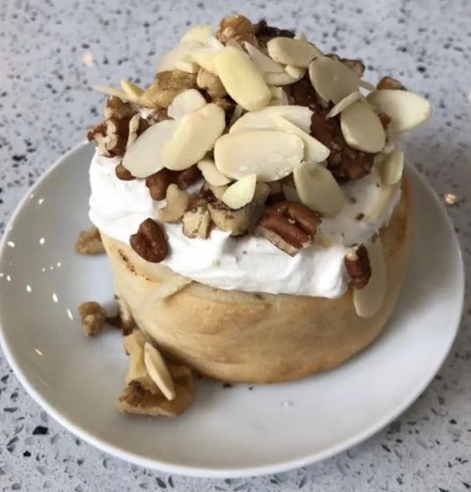 Cinnaholic Picture 9