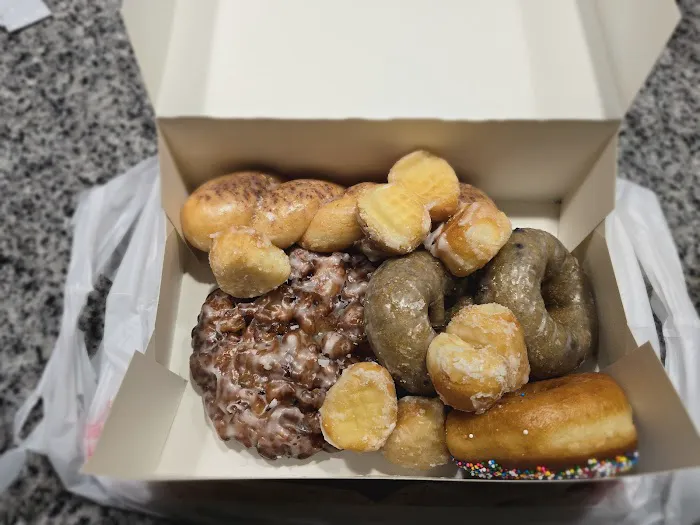 Shin's Donuts Picture 1