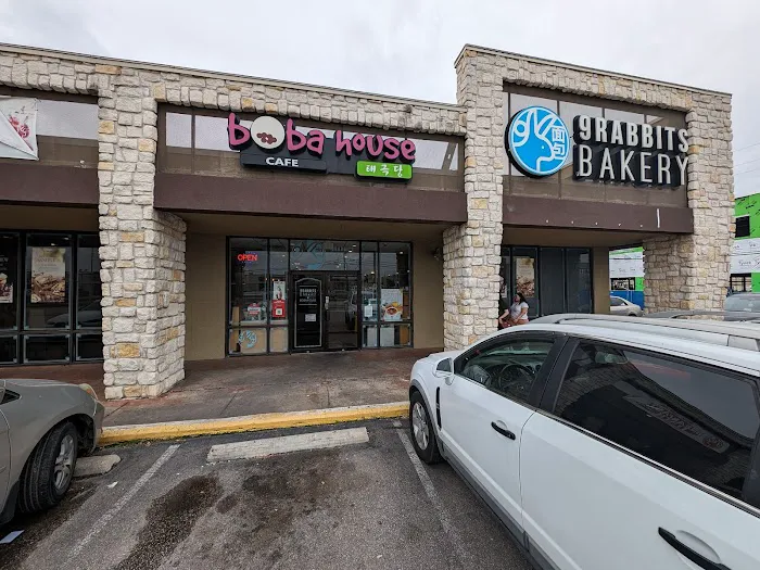9 Rabbits Bakery Picture 4