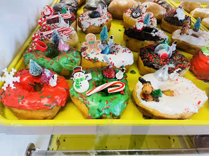 Coco Donut Shop Picture 3
