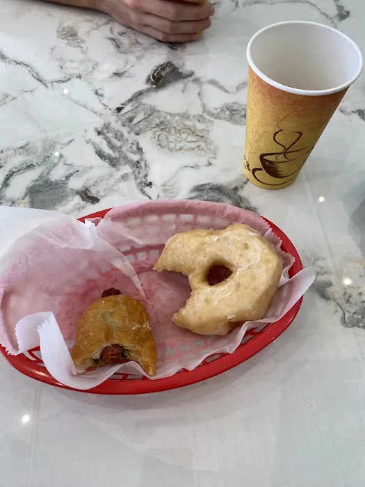 Cafe Donuts Picture 8