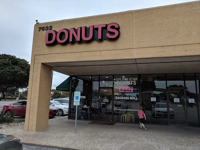 Golden Star Donuts Picture 6
