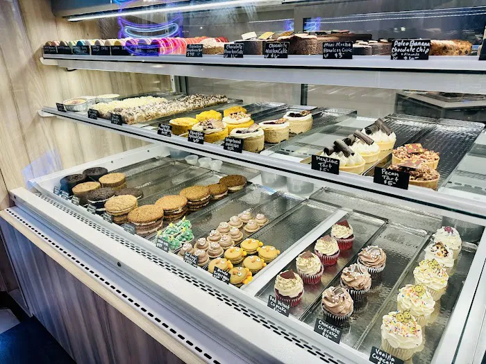Haute Sweets Hillcrest Village Picture 2