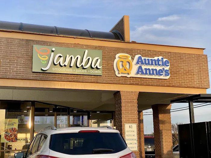 Auntie Anne's Picture 7