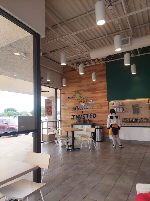 Auntie Anne's Picture 3