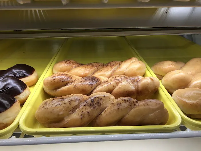 Morriss Donuts Picture 3