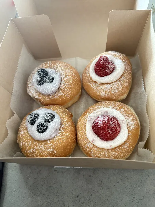 CREAMY SEOUL DONUT AND CAFE Picture 5