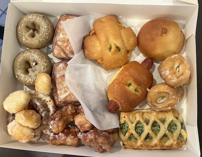 Lakeside Donuts Picture 10