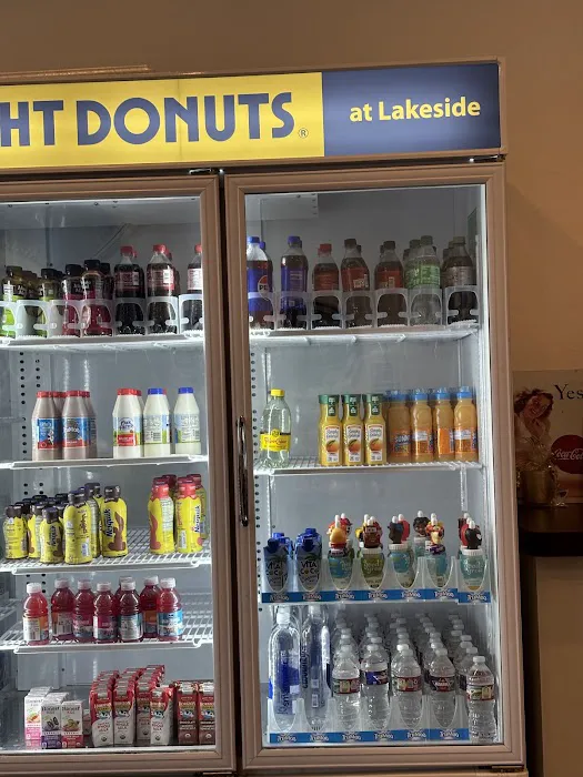 Lakeside Donuts Picture 7