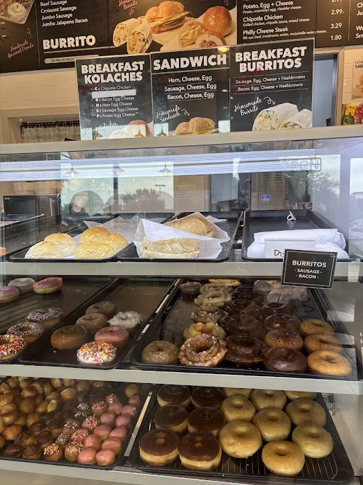 Lakeside Donuts Picture 9