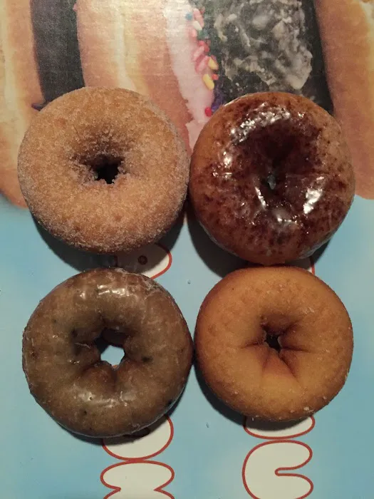Lakeside Donuts Picture 8