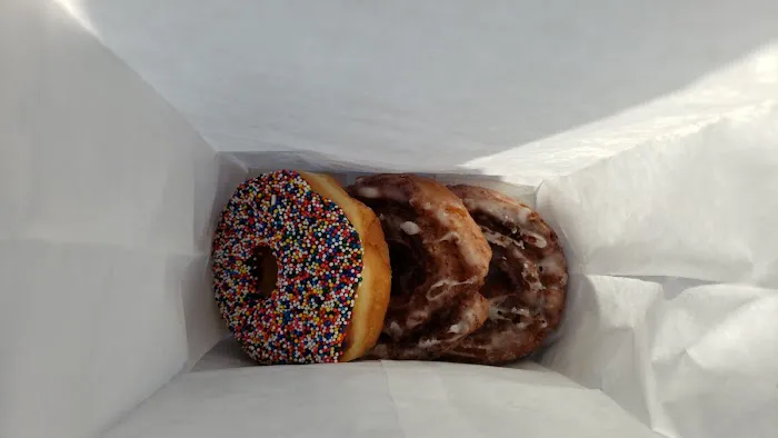 Donut Plaza Picture 1