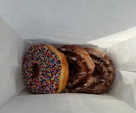 Donut Plaza