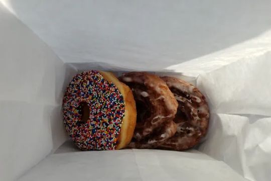 Donut Plaza