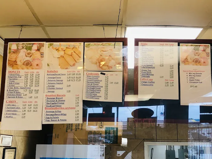 Donut Palace Picture 9
