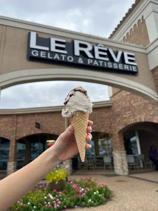 Le Rêve Gelato & Patisserie Picture 3