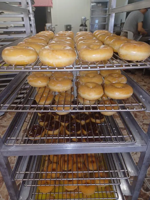 Don's Donuts Picture 3
