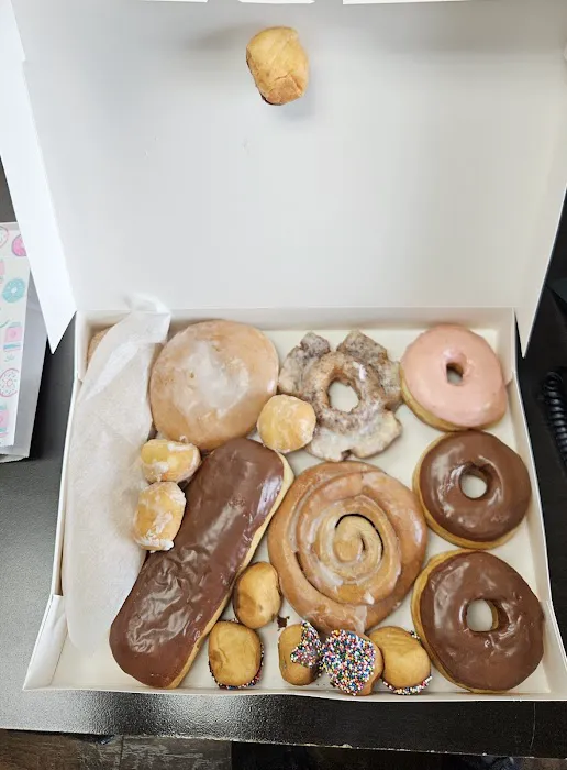Donut Palace Picture 7