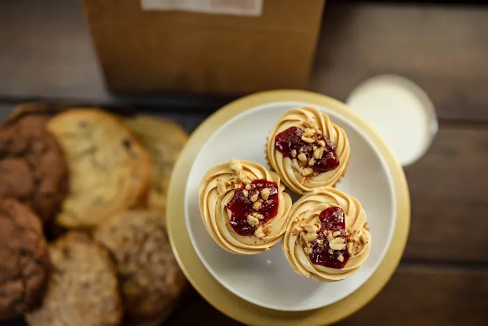 Charin's Creations Picture 2