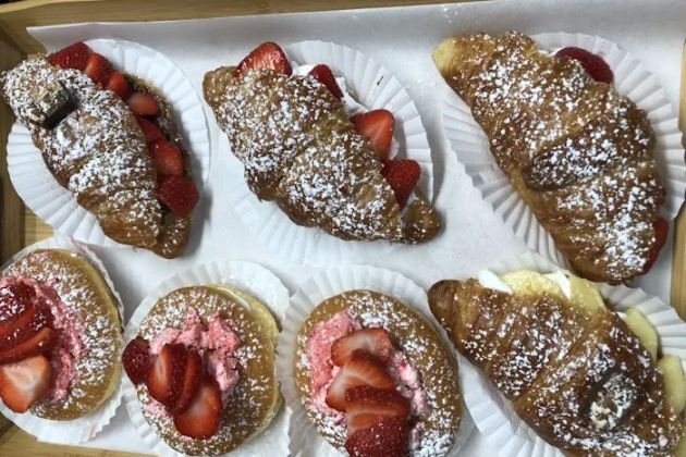 Zak's Donuts