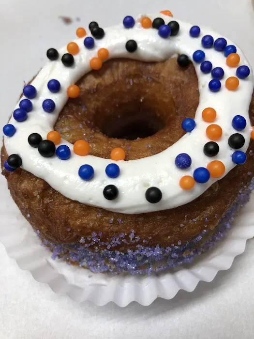 Zak's Donuts Picture 6