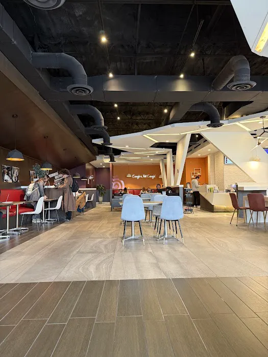 Sweet Hut Bakery & Cafe Picture 5