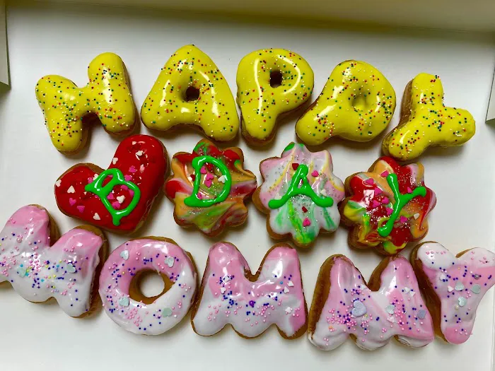DAYLIGHT DONUTS IN FRISCO Picture 4