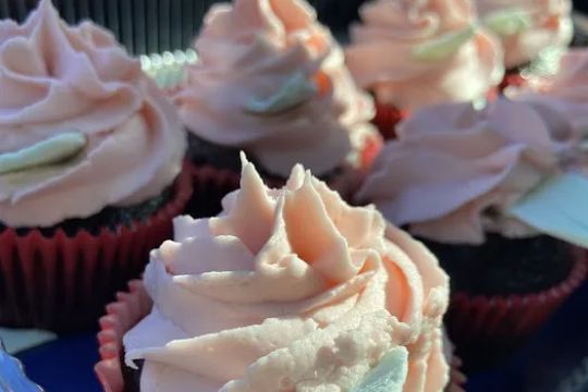 Cru00e8me Confections