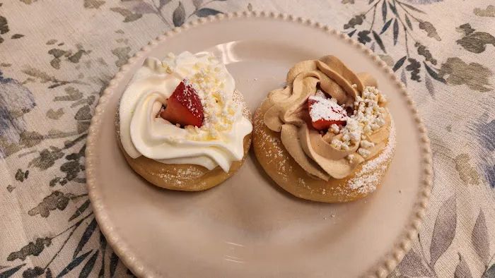 Grace Donuts Picture 2