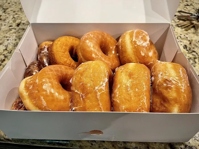 Pulaski's Donuts Picture 9