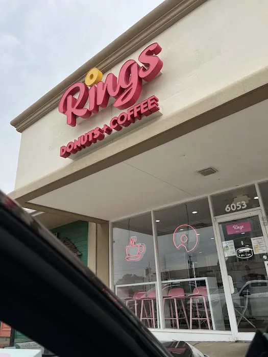 RINGS DONUTS AND COFFEE Picture 4