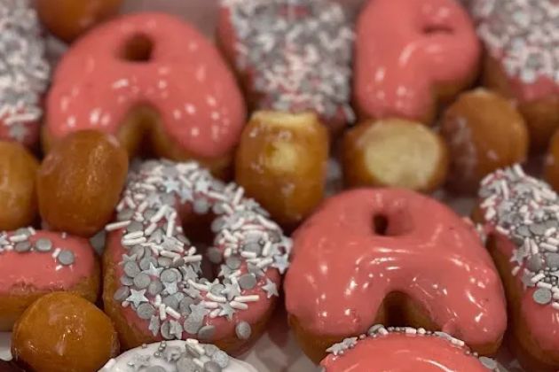 RINGS DONUTS AND COFFEE