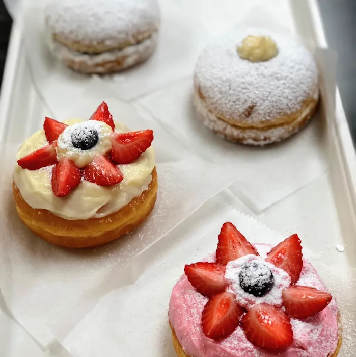 JOY DONUTS Picture 8