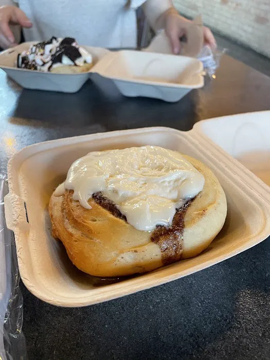 Cinnaholic Picture 8