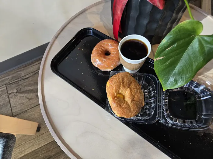 La Diva Donuts N Coffee Picture 8