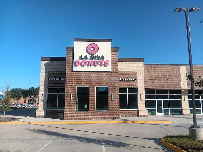 La Diva Donuts N Coffee Picture 3