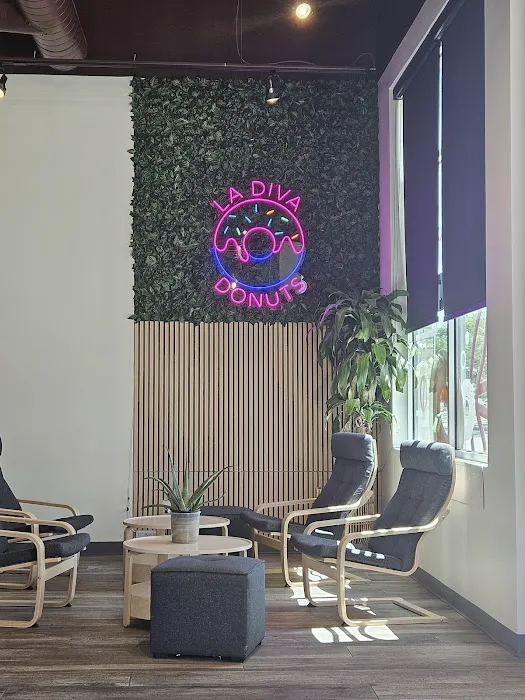 La Diva Donuts N Coffee Picture 1