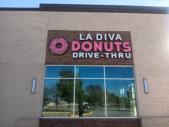 La Diva Donuts N Coffee Picture 5