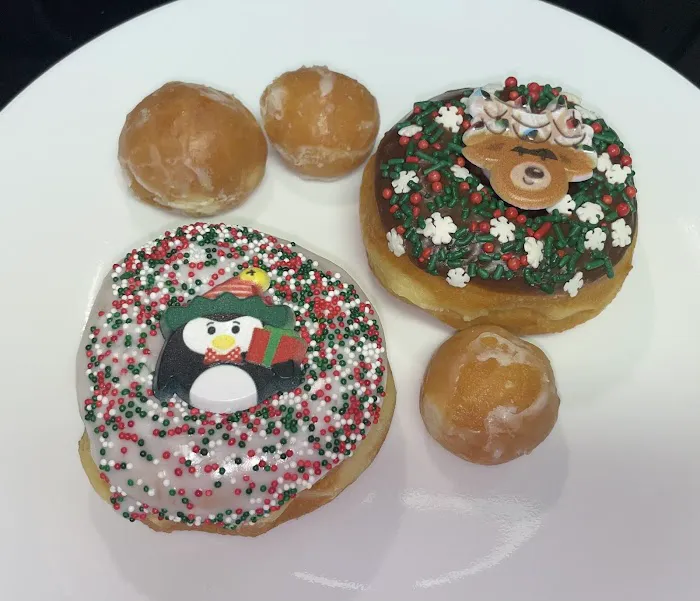 Blums Donuts Picture 1