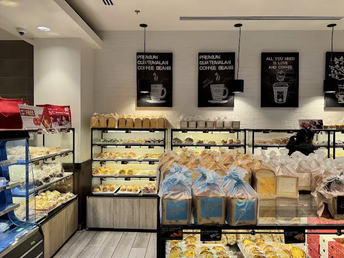 85°C Bakery Cafe - Frisco Picture 3