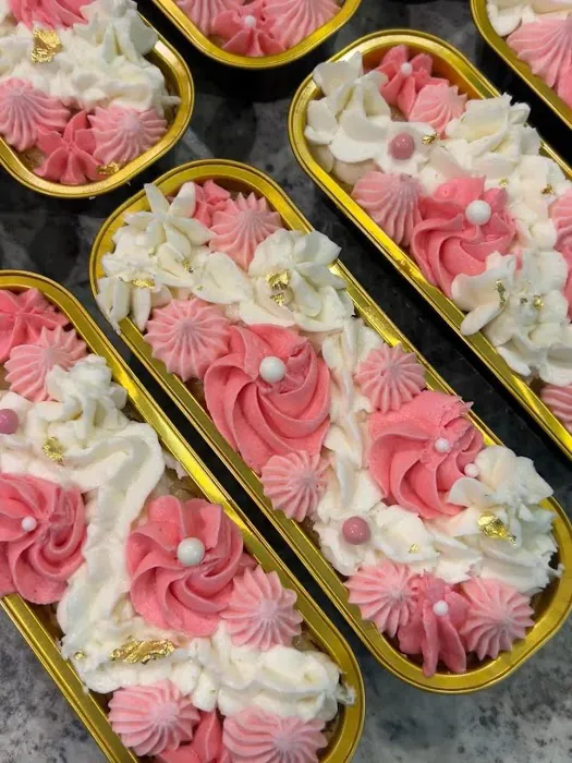 Little Cakes by Lisa Picture 5