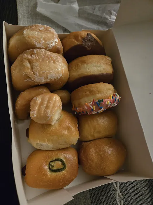 Bunkie's Donut Shop Picture 3