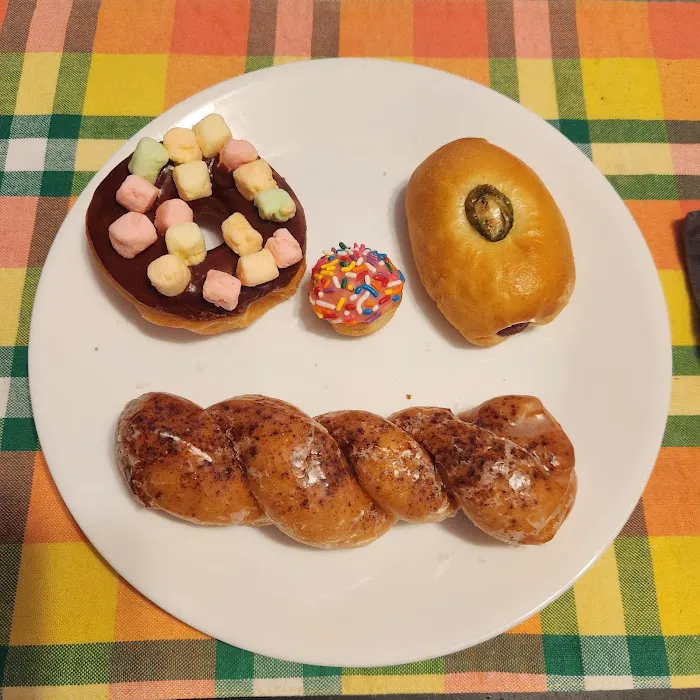 Bunkie's Donut Shop Picture 6