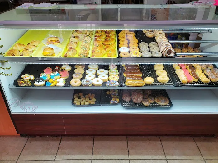 Donut House & Bakery Picture 2