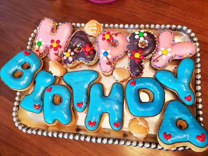 Donut House & Bakery Picture 6